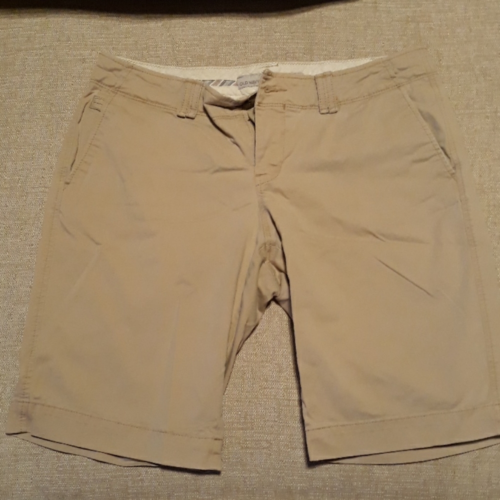 Old navy tab Bermuda shorts